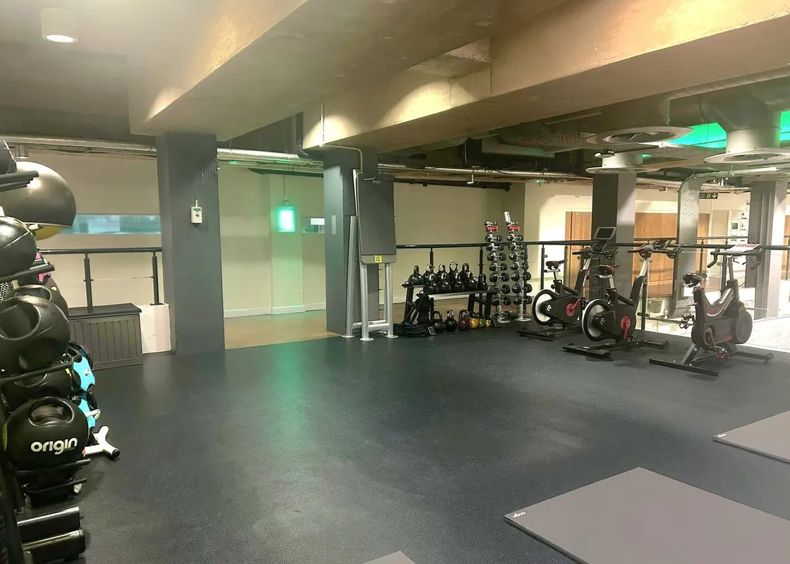 Nuffield Health City Fitness & Wellbeing Gym squash venue photo 7 of 7