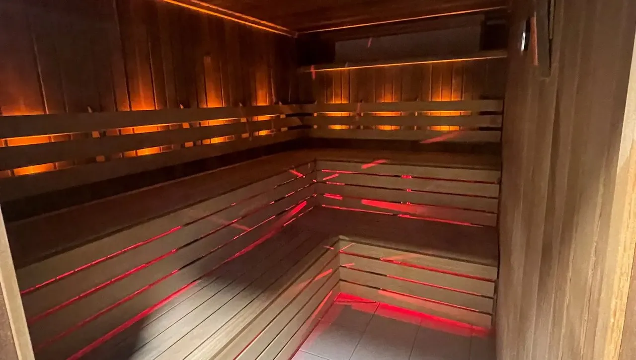 Nuffield Health Bloomsbury Fitness & Wellbeing Gym squash venue photo 9 of 10