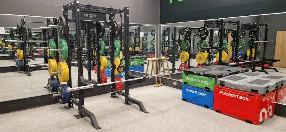 Nuffield Health Moorgate Fitness & Wellbeing Gym squash venue photo 1 of 10