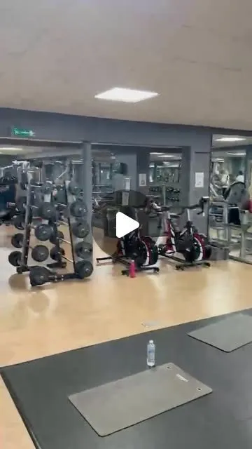 Nuffield Health Battersea Fitness & Wellbeing Gym squash venue photo 1 of 7