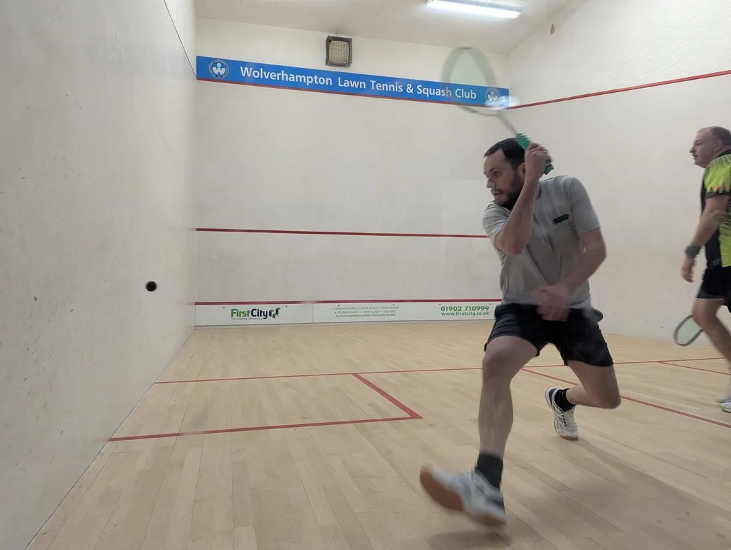 Oak Park Leisure Centre squash venue photo 9 of 10