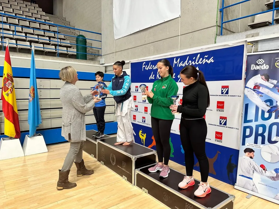 Pabellon Europa squash venue photo 1 of 9