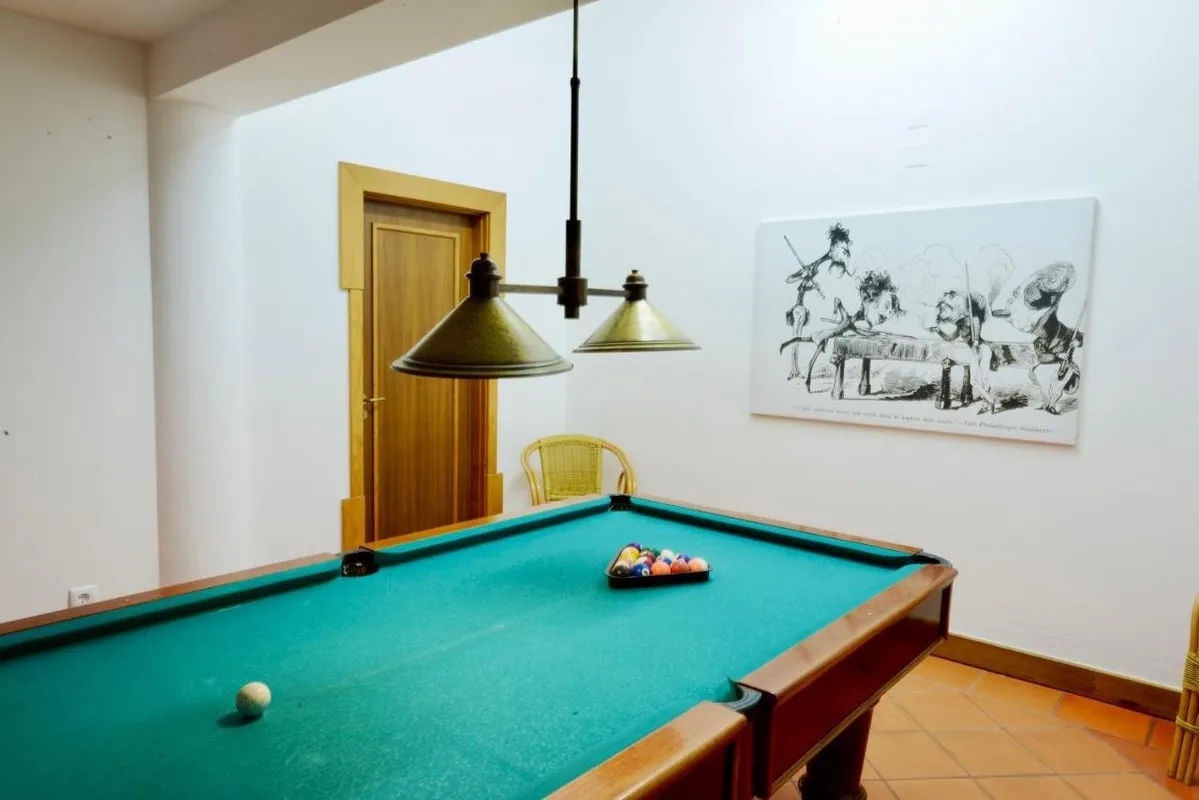 Paddle - Sea view apartment with 3 pools, tennis squash court - Two-Bedroom Apartment squash venue photo 1 of 3