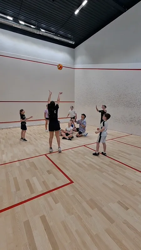 Pagrokim skvosa squash venue photo 5 of 10