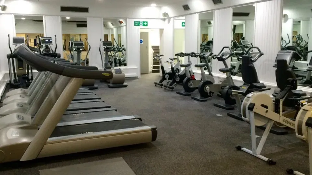 Park Sports Centre, Wheatley squash venue photo 2 of 10