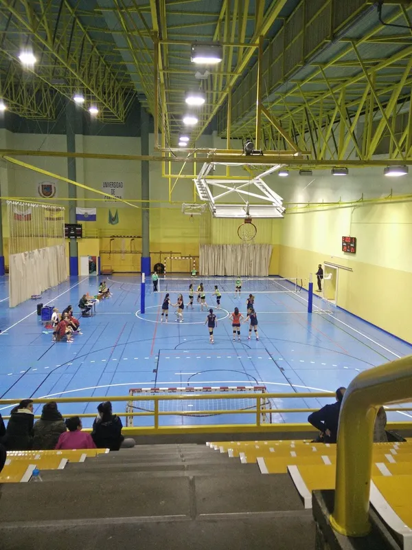 Pavilion Sports Center University of Cantabria squash venue photo 1 of 2