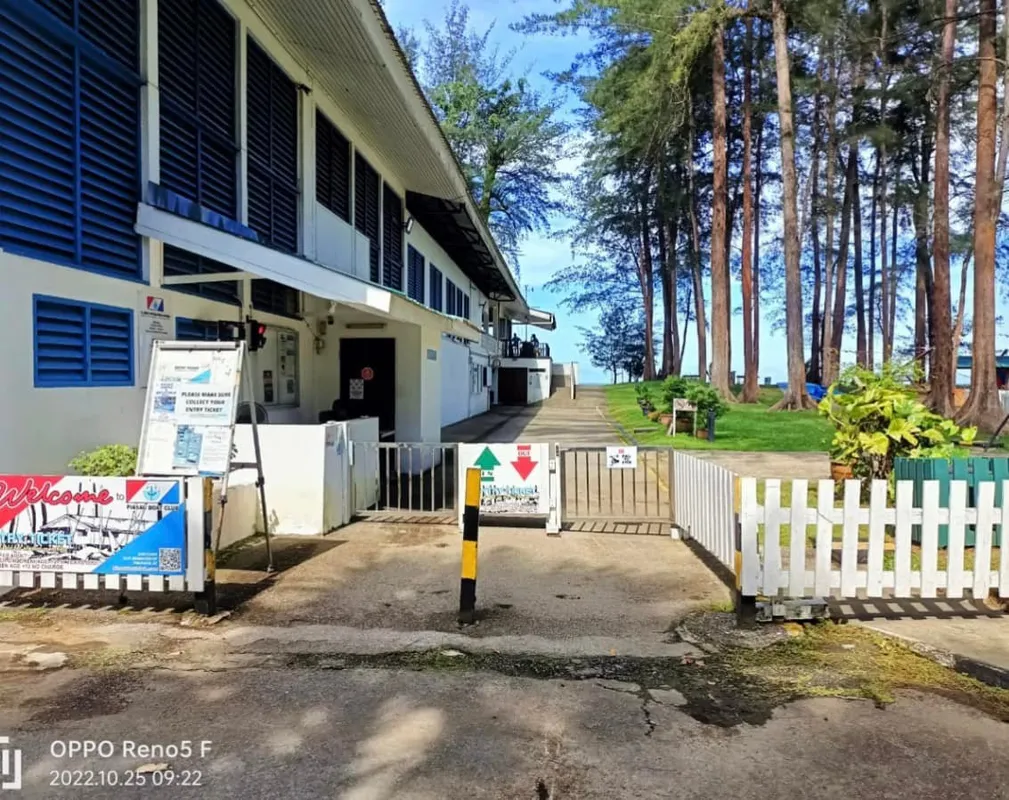 Piasau Boat Club squash venue photo 2 of 3