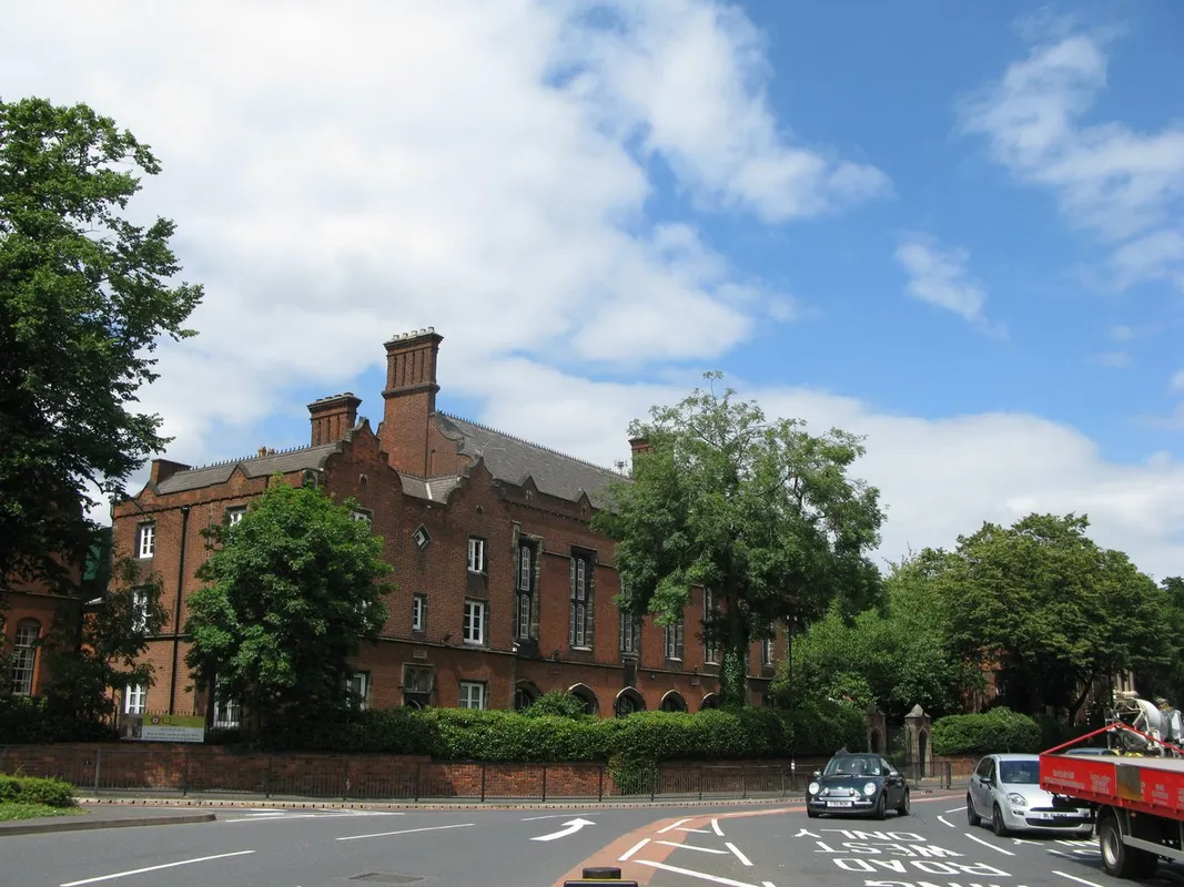 Queen Mary's Grammar School squash venue photo 4 of 4