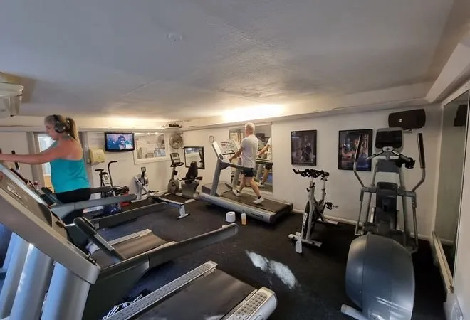 Racquets Fitness Centre squash venue photo 2 of 5