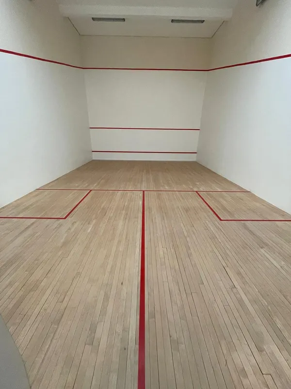 Robert Lowe Sports Centre squash venue photo 9 of 9