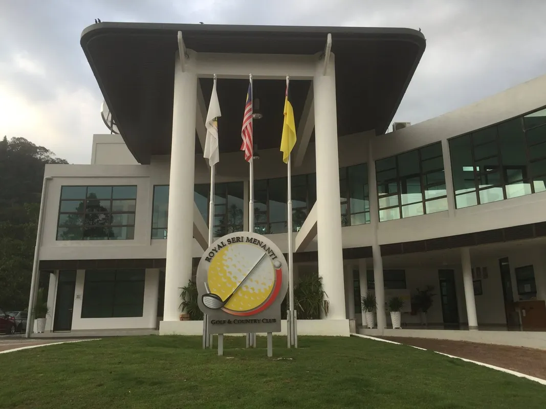 Royal Seri Menanti Golf & Country Club squash venue photo 3 of 3