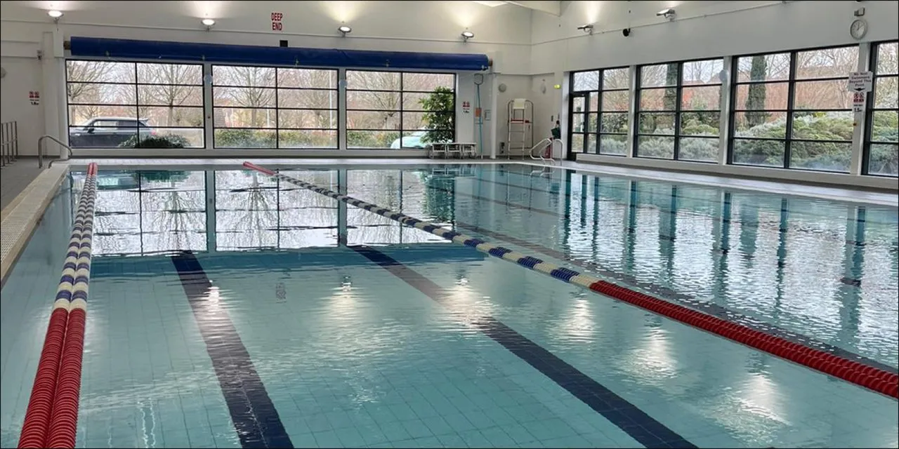 Royston Leisure Centre squash venue photo 5 of 10