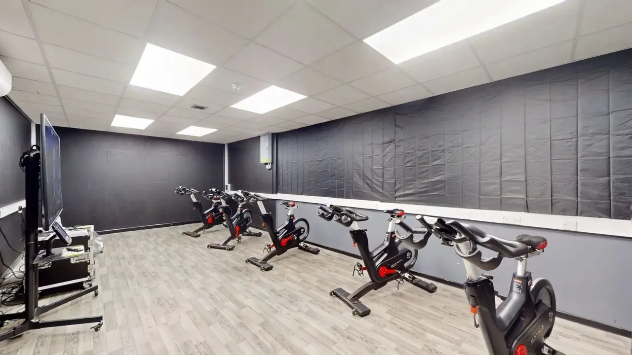 Sandbach Leisure Centre squash venue photo 5 of 10