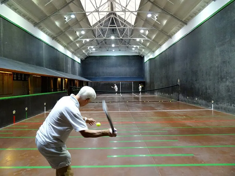 Seacourt Tennis Club squash venue photo 7 of 10
