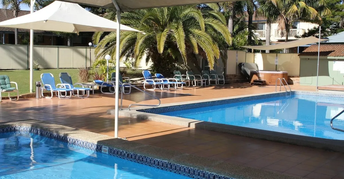 Seashells Beachfront Resort squash venue photo 8 of 8