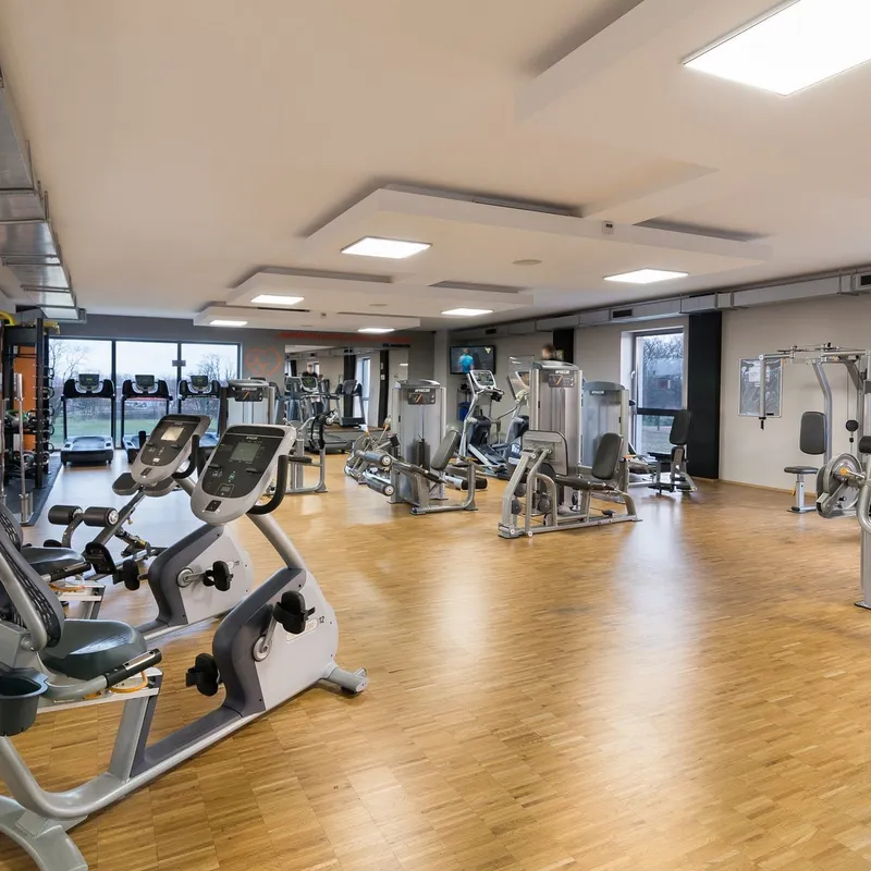 Shausha Sport Club - Silownia, Squash, Fitness, Badminton, Tenis Gliwice squash venue photo 7 of 8