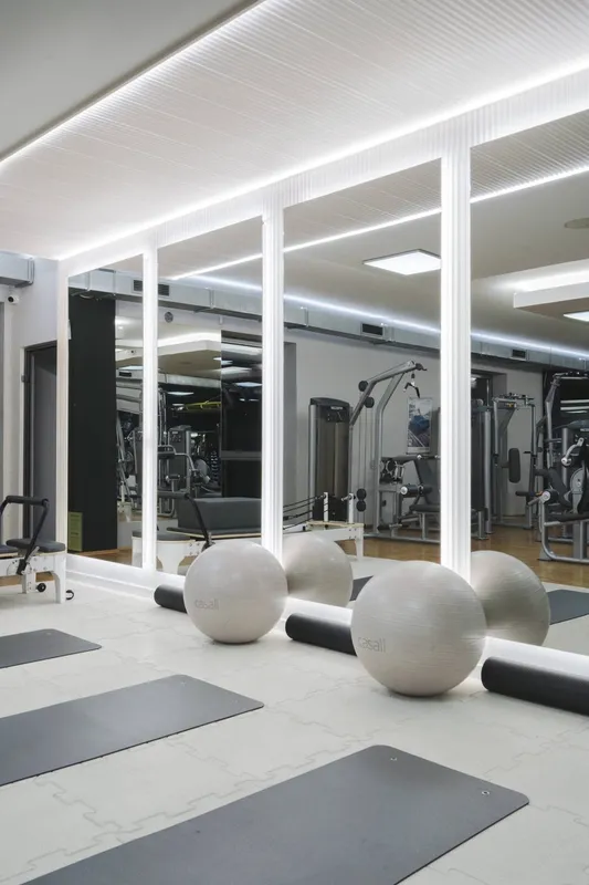 Shausha Sport Club - Silownia, Squash, Fitness, Badminton, Tenis Gliwice squash venue photo 6 of 8