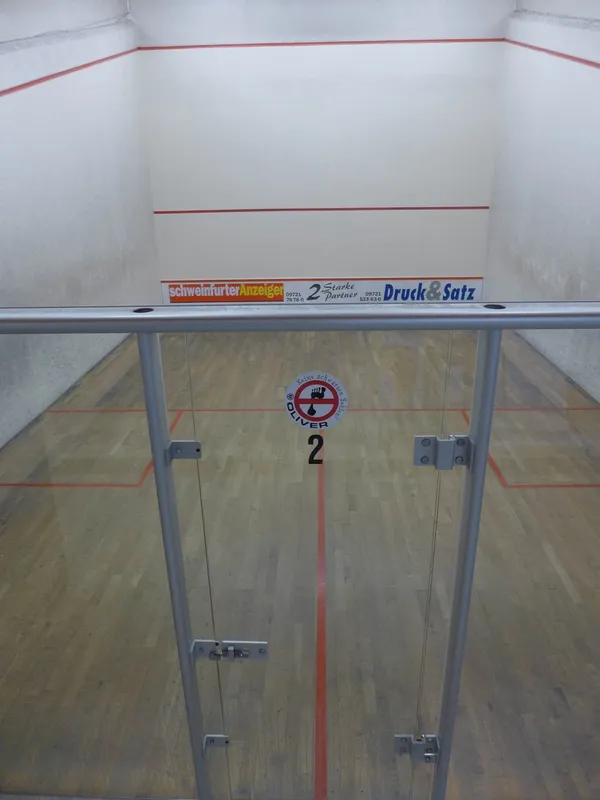 Sport Treff 2000 Hahn und Leisentritt oHG squash venue photo 9 of 10