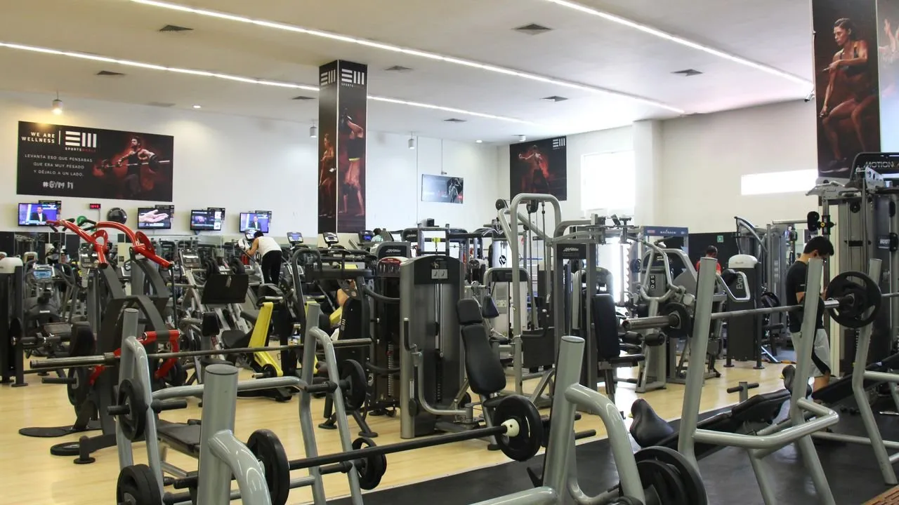 Sports World Interlomas squash venue photo 3 of 5