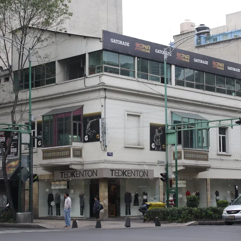 Sports World San Angel squash venue photo 4 of 6