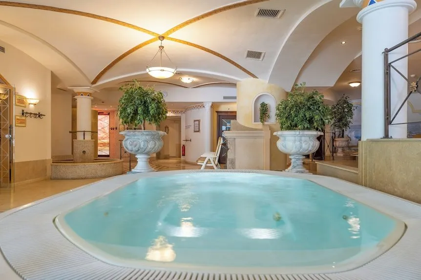 Sport & Spa Hotel Strass squash venue photo 1 of 3