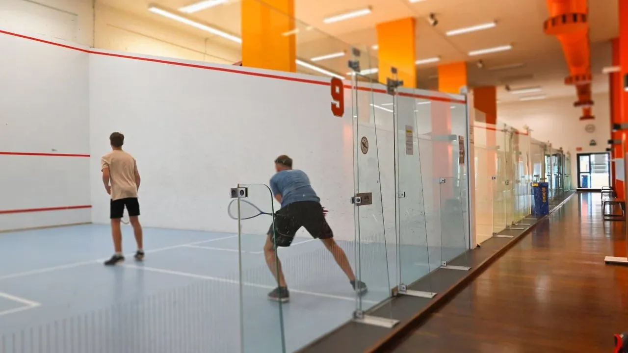 Sportzentrum Sanapark squash venue photo 6 of 7