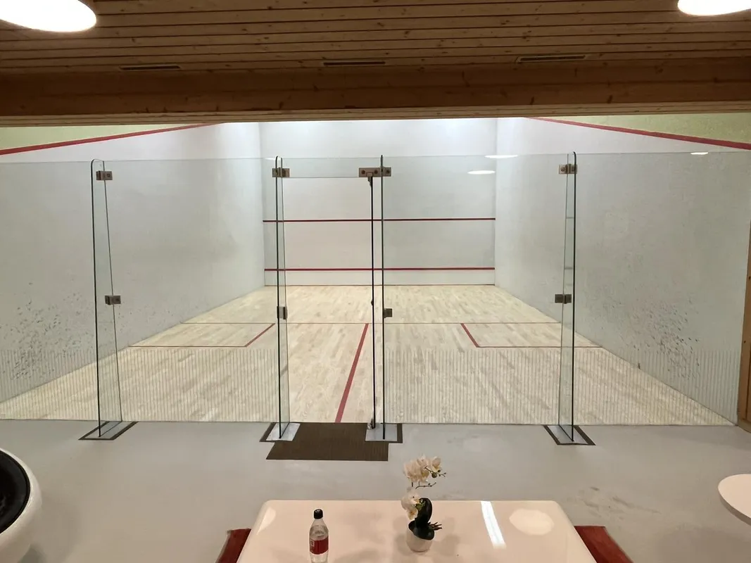 Sport + Squash Club Wollerau squash venue photo 7 of 8