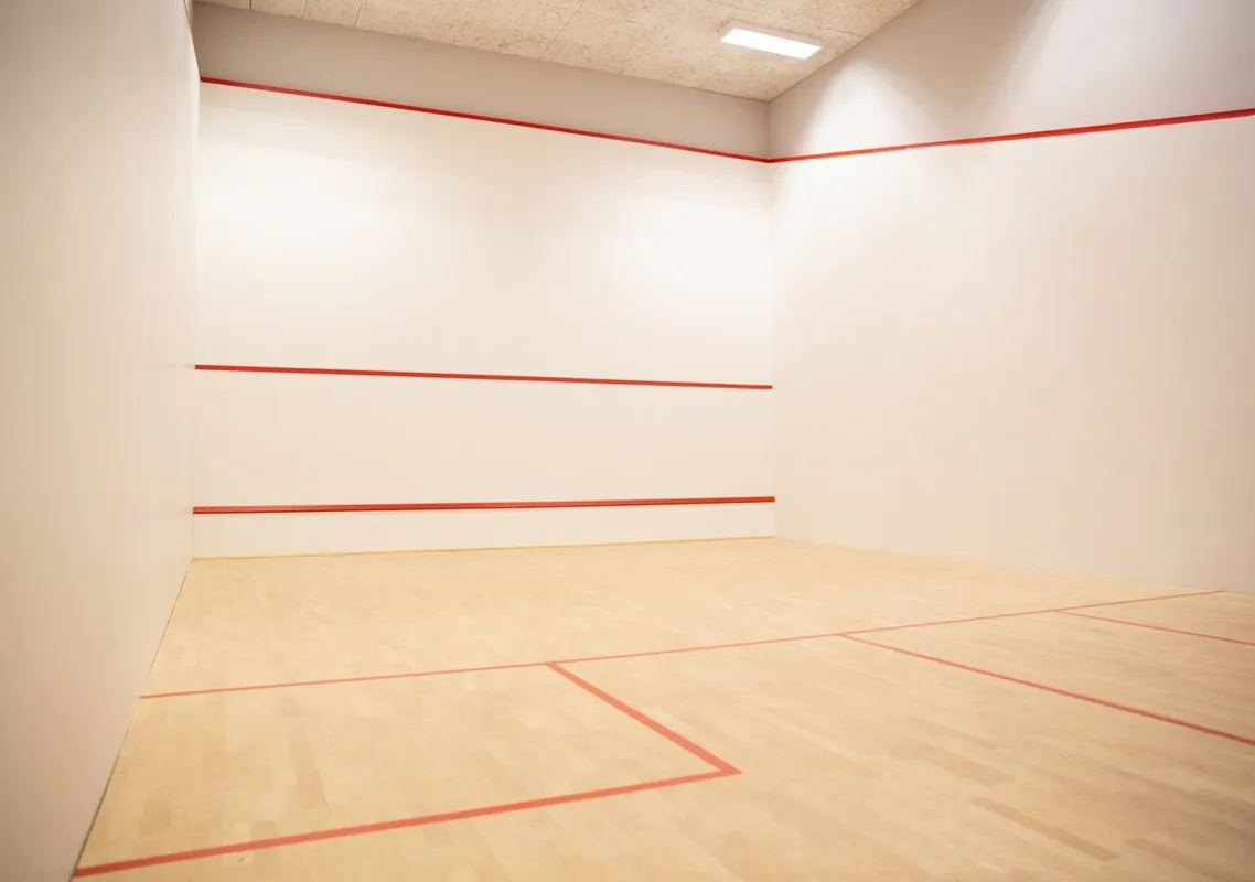 Sportbedrijf Rotterdam squash venue photo 5 of 5