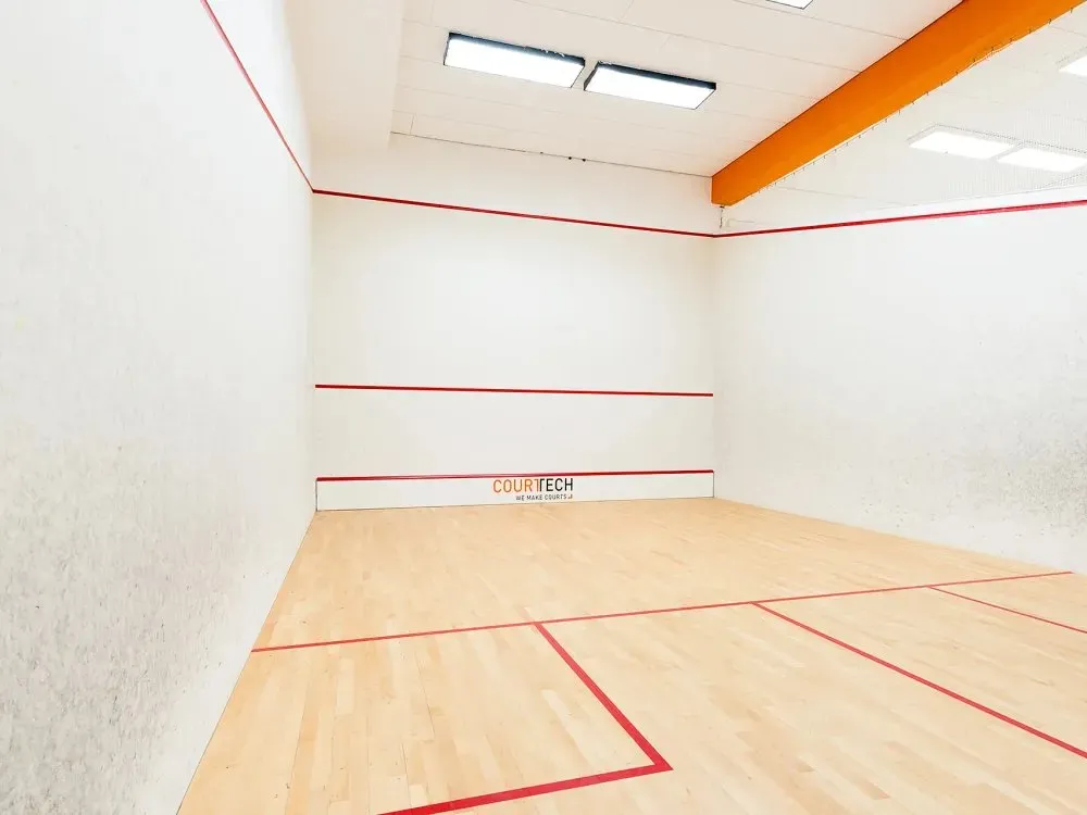 Sport & Spa Bramfeld squash venue photo 8 of 10