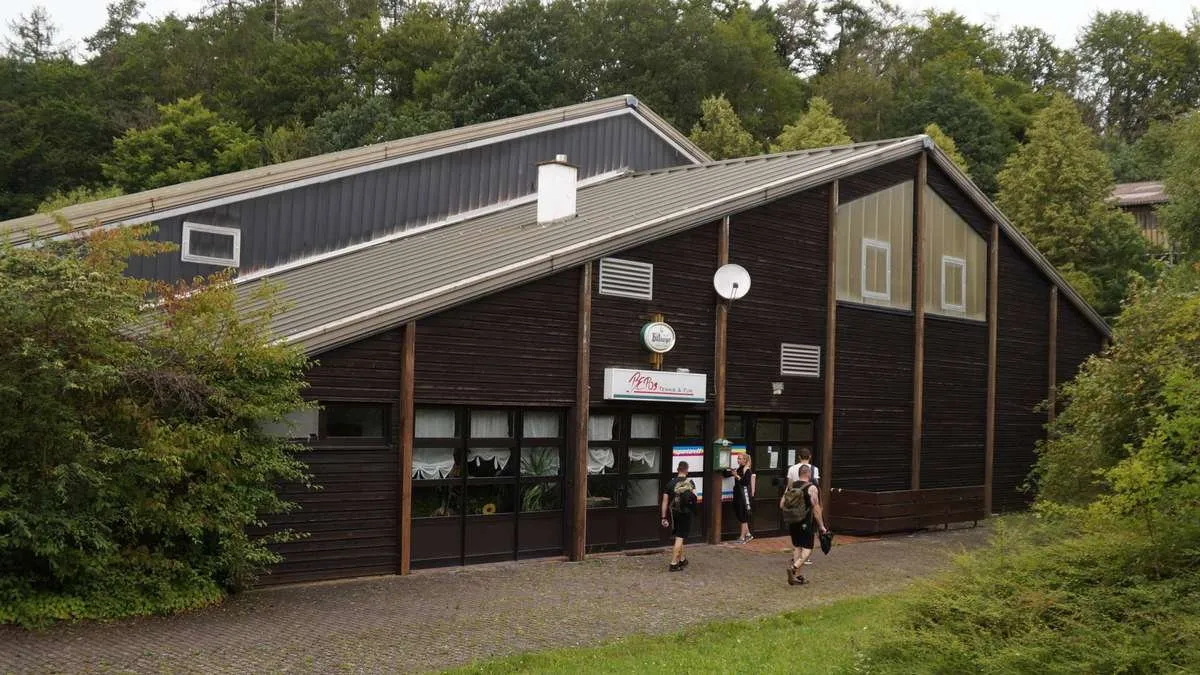 Squash- und Tennishalle Frankenau squash venue photo 3 of 7