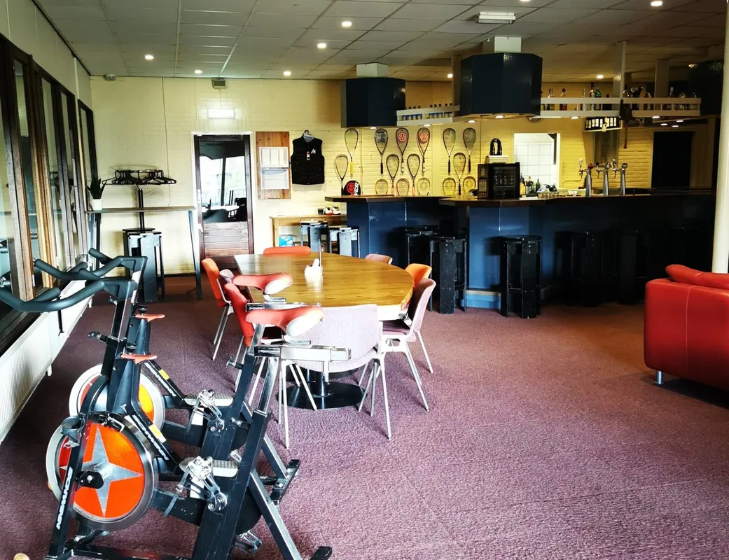 Squash en Golf Centrum Hoogezand & Ettan Sport squash venue photo 2 of 10