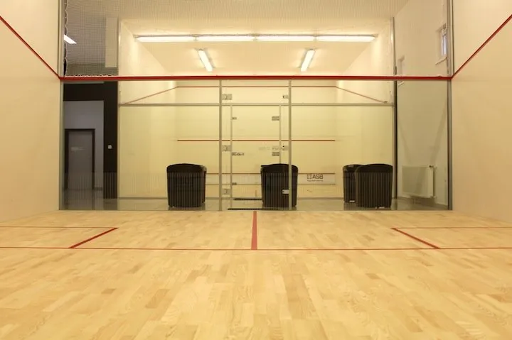 SQUASH Kuty squash venue photo 10 of 10