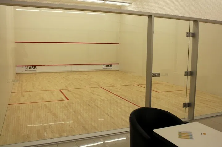 SQUASH Kuty squash venue photo 9 of 10