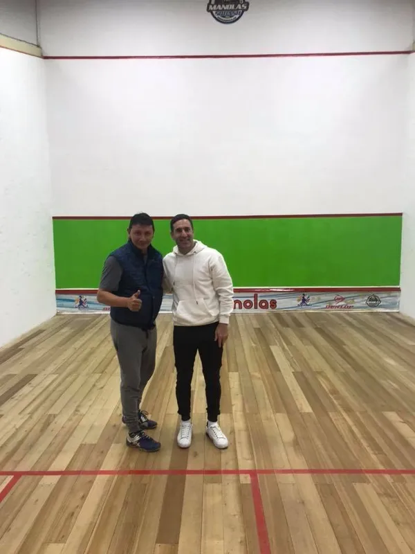 Squash Club Las Manolas squash venue photo 1 of 9