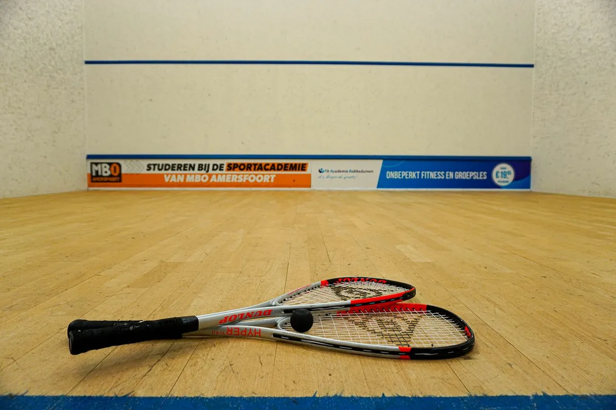 Squashbaanrenovatie squash venue photo 6 of 7