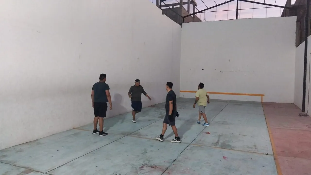 SQUASH "Zacatal" squash venue photo 1 of 3