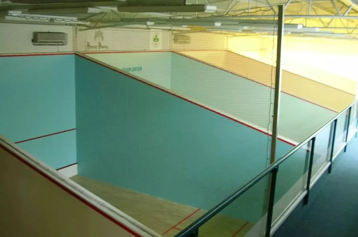 Squash Flosna squash venue photo 10 of 10
