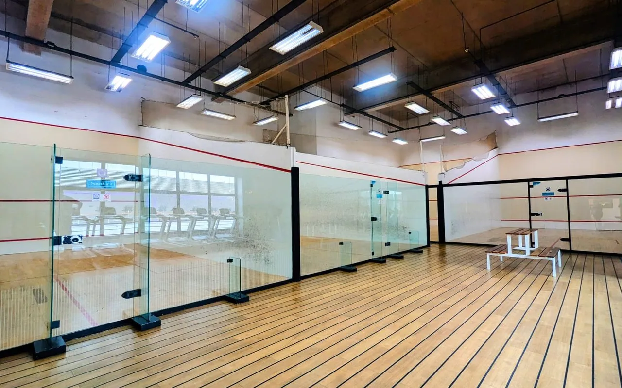 Squash Marcel Guillon squash venue photo 8 of 8