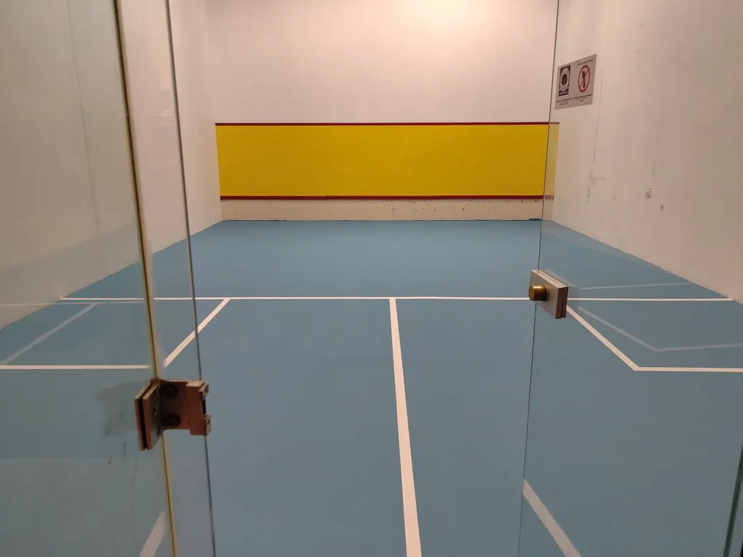Squash des Rotondes squash venue photo 8 of 9