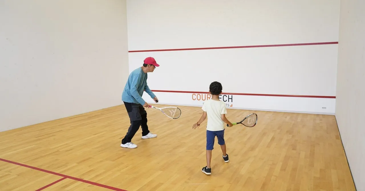 Squash bras panon squash venue photo 4 of 4