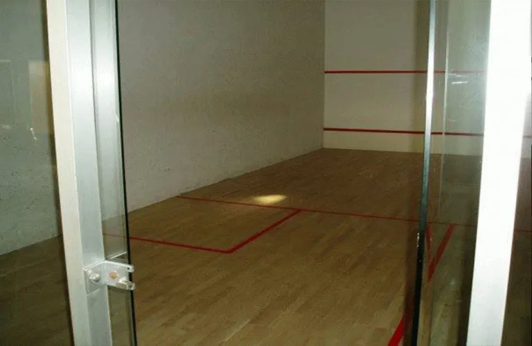 Squash Club Adut squash venue photo 9 of 10