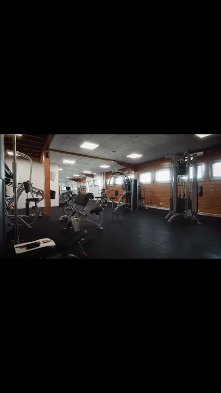 STEP ONE fitness club squash venue photo 3 of 4