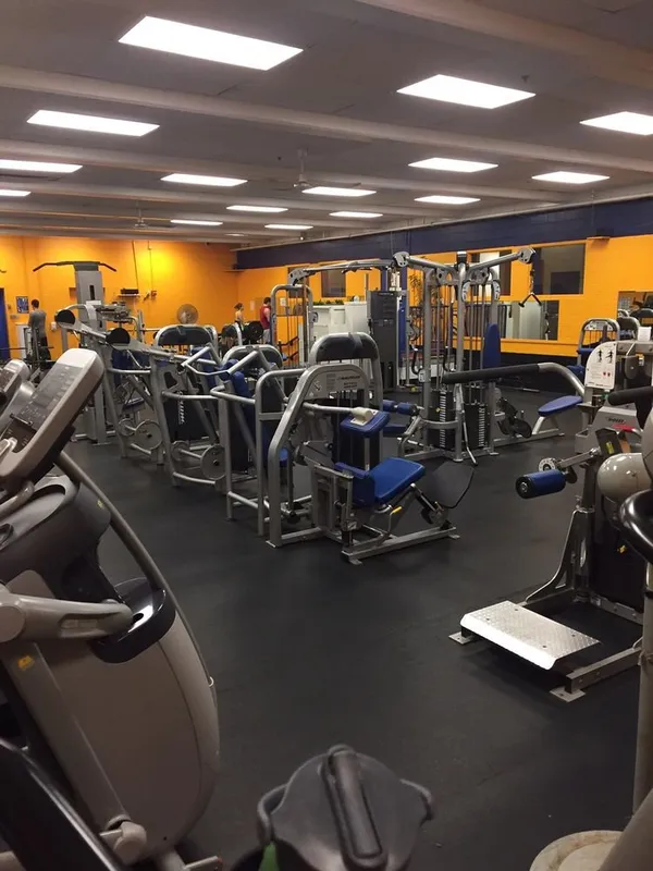 Sullivan Recreation and Fitness Complex squash venue photo 4 of 10