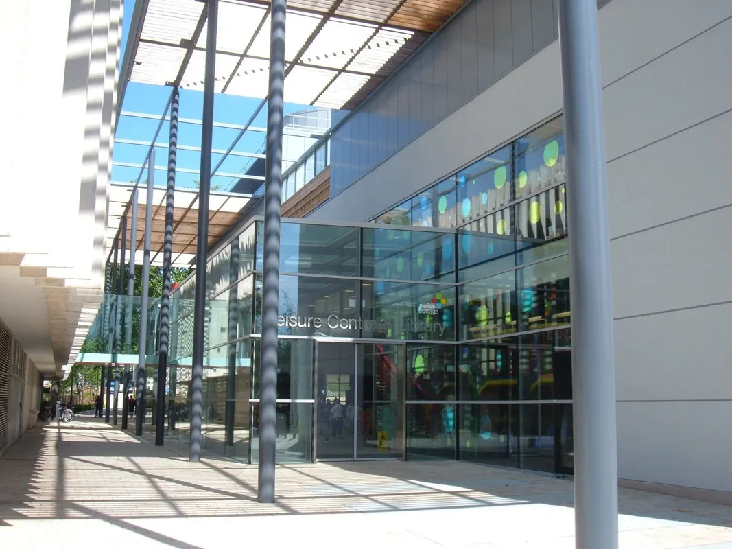 Swiss Cottage Leisure Centre squash venue photo 5 of 6