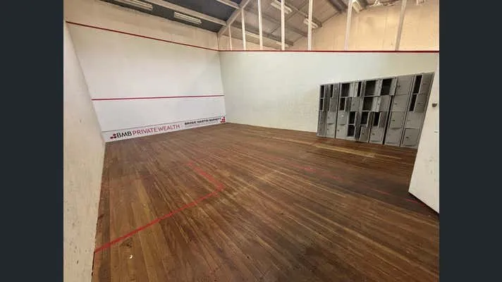 Tamworth Bunkhouse squash venue photo 5 of 6