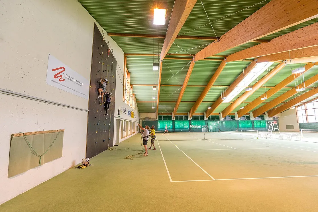Tennis and squash courts Perg squash venue photo 1 of 3