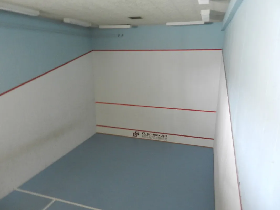 Tennis-Sport Dudingen AG squash venue photo 5 of 5