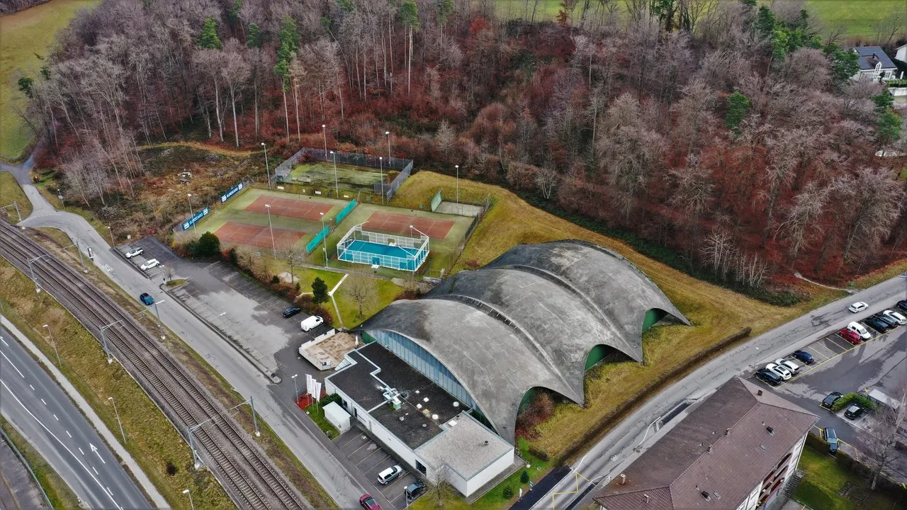 Tennis-Sport Dudingen AG squash venue photo 4 of 5