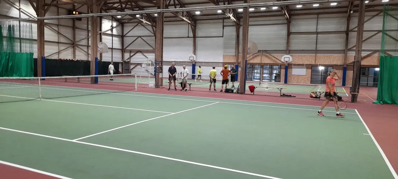 TENNIS SQUASH MESLAY DU MAINE squash venue photo 2 of 4