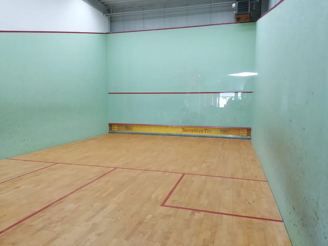 Tennis & Squash Center Mengen GmbH squash venue photo 7 of 7